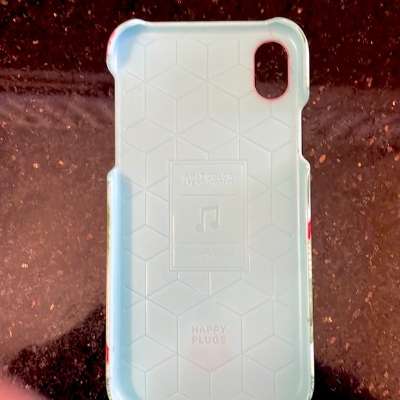 iPhone XR Tropical Case - Picture 3 of 3